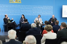 Finanz- und Heimatminister Albert Füracker verleiht „Heimatpreis“ in Nürnberg